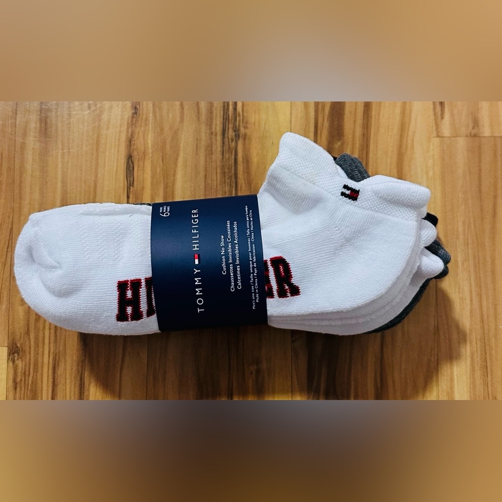 Tommy Hilfiger Men’s No Show Socks – 6 Pairs – One Size – New with Tags